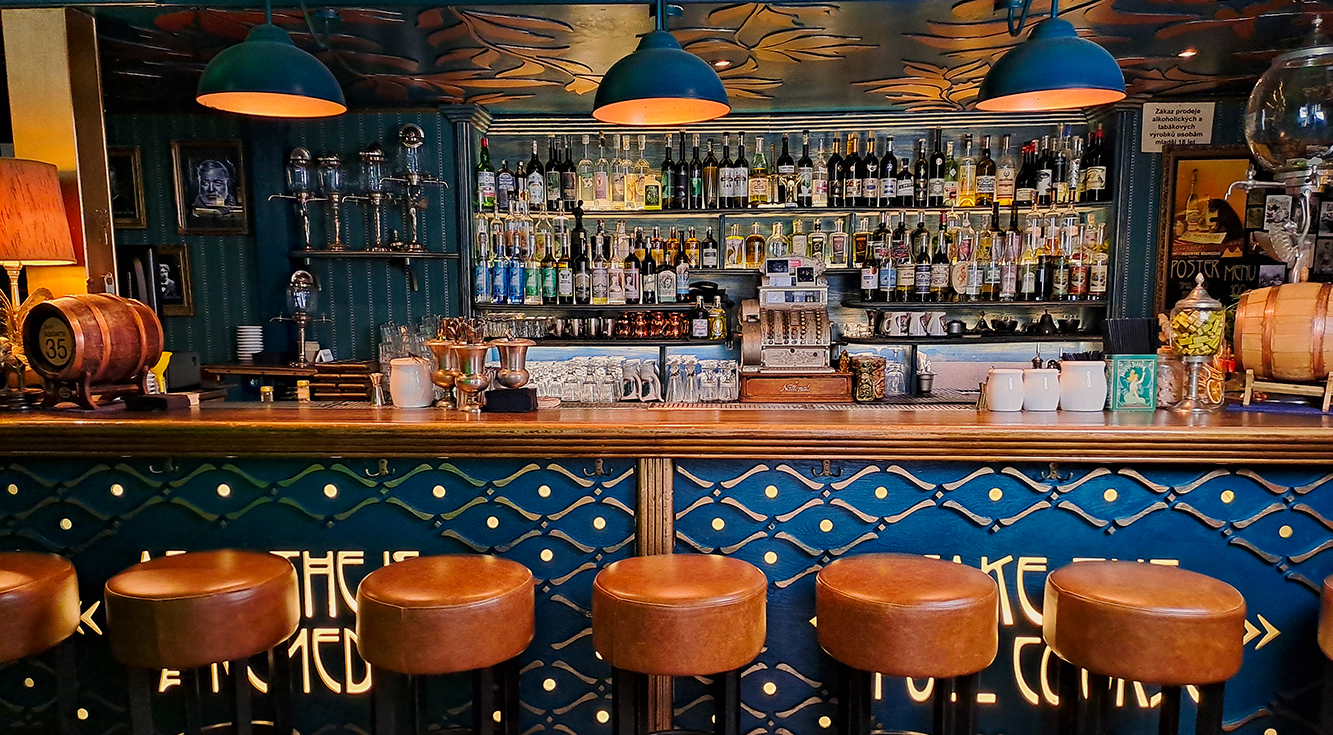 Bar Image